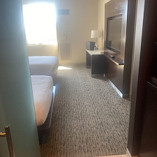 -Expert-Commercial-Hotel-Carpet-Cleaning-in-Cranberry-Township-PA-Trusted-by-Leading-Hotels 1