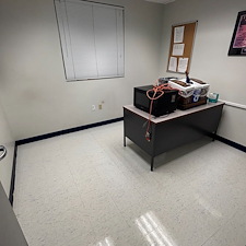 VCT-Stripping-and-Waxing-in-Youngstown-Ohio-Commercial-Floor-Restoration-by-Eco-King 9