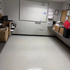 VCT-Stripping-and-Waxing-in-Youngstown-Ohio-Commercial-Floor-Restoration-by-Eco-King 4