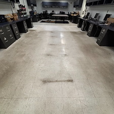 VCT-Stripping-and-Waxing-in-Perrysburg-Ohio-Restore-Shine-Protect-Your-Floors-and-Keep-Your-Business-Looking-Professional 2