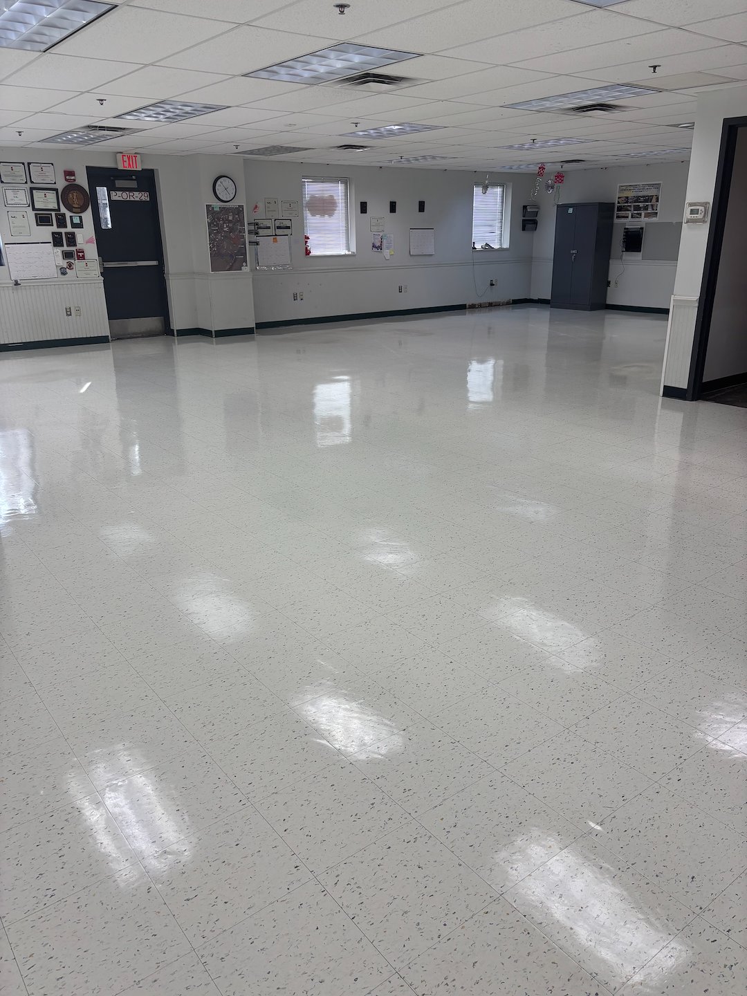 VCT Stripping and Waxing Services in Woodbridge, NJ | Commercial Floor Care Experts